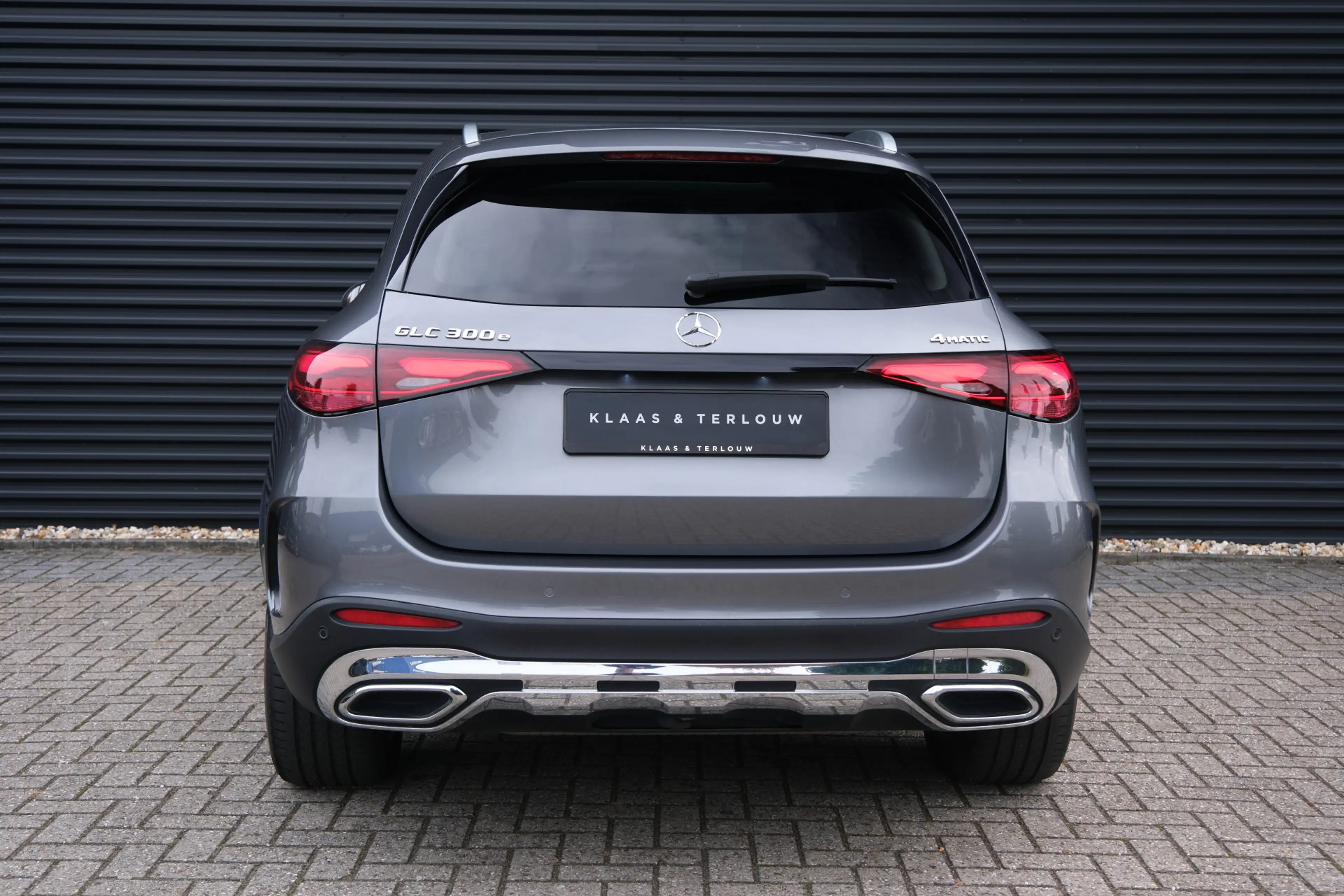 Mercedes-Benz GLC 300 300e 4MATIC AMG Line | Massage | Schuifkanteldak | — photo 8