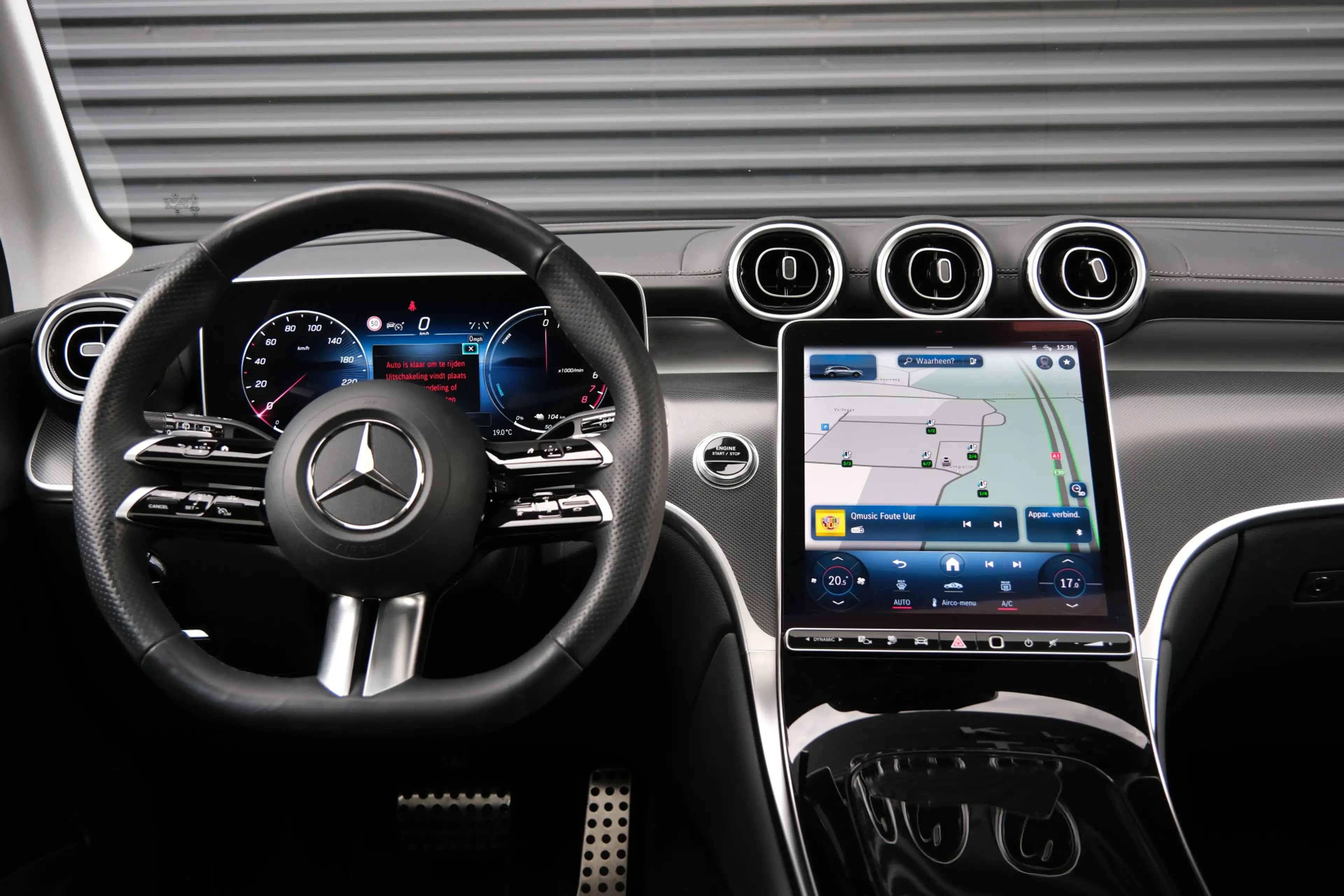 Mercedes-Benz GLC 300 300e 4MATIC AMG Line | Massage | Schuifkanteldak | — photo 18