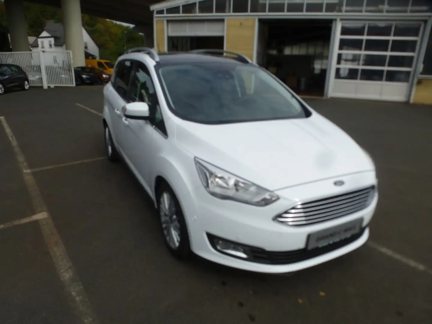 Ford Grand C-Max Grand C-MAX Titanium *7-Sitzer* Blanc - 2