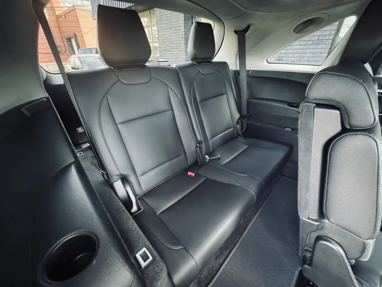 Acura MDX снимка Acura MDX