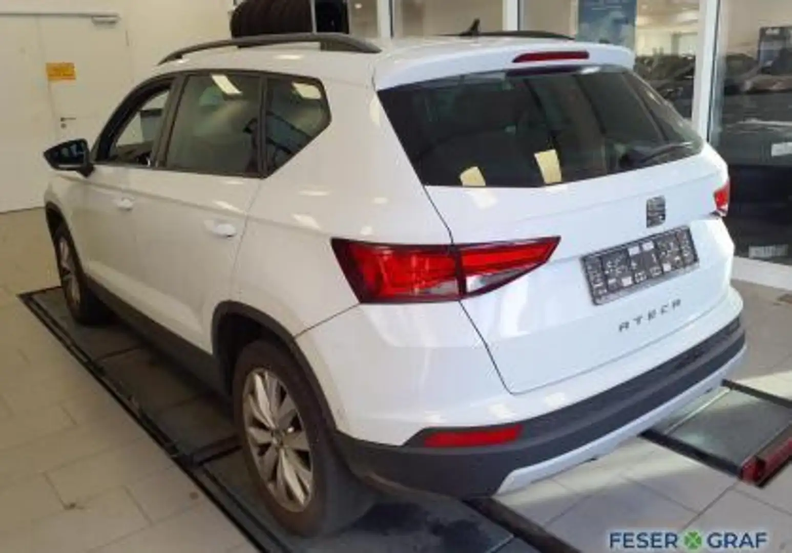 SEAT Ateca Style 1.5 TSI 7-Gang-DSG NAVI/AHK/R-KAMERA Weiß - 2