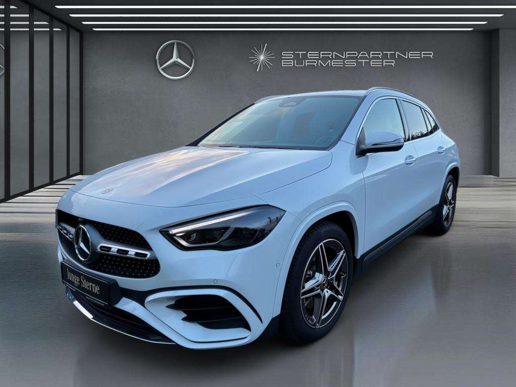 Mercedes-Benz GLA 200