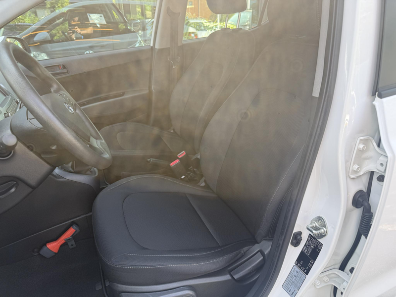 Hyundai i10 1.0i Comfort Apple carplay / Android auto / Park s — photo 12