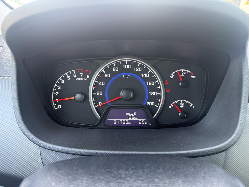 Hyundai i10 1.0i Comfort Apple carplay / Android auto / Park s — photo 7