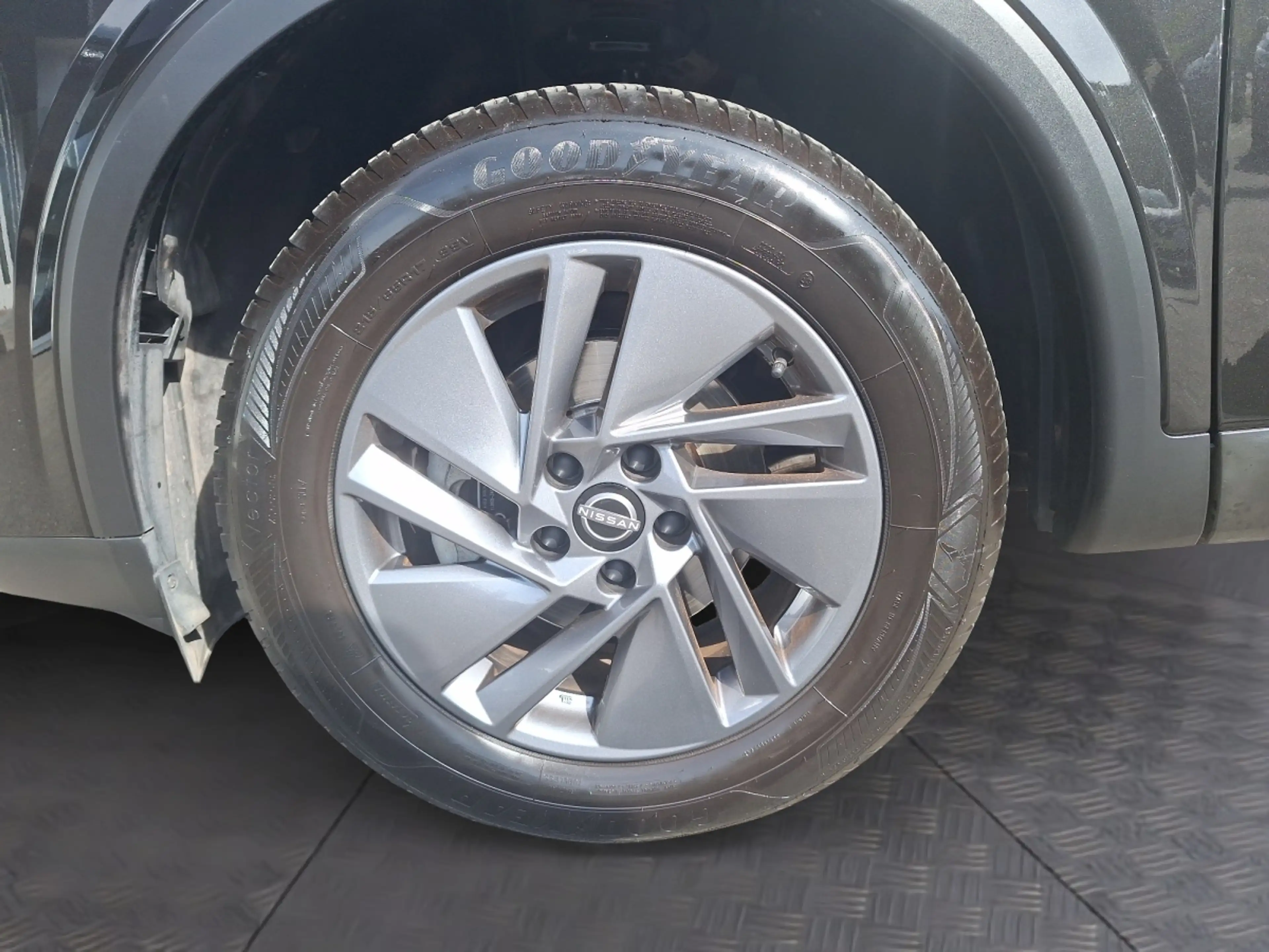 Nissan Qashqai Acenta 1,3 DIG-T MHEV 140PS — photo 14