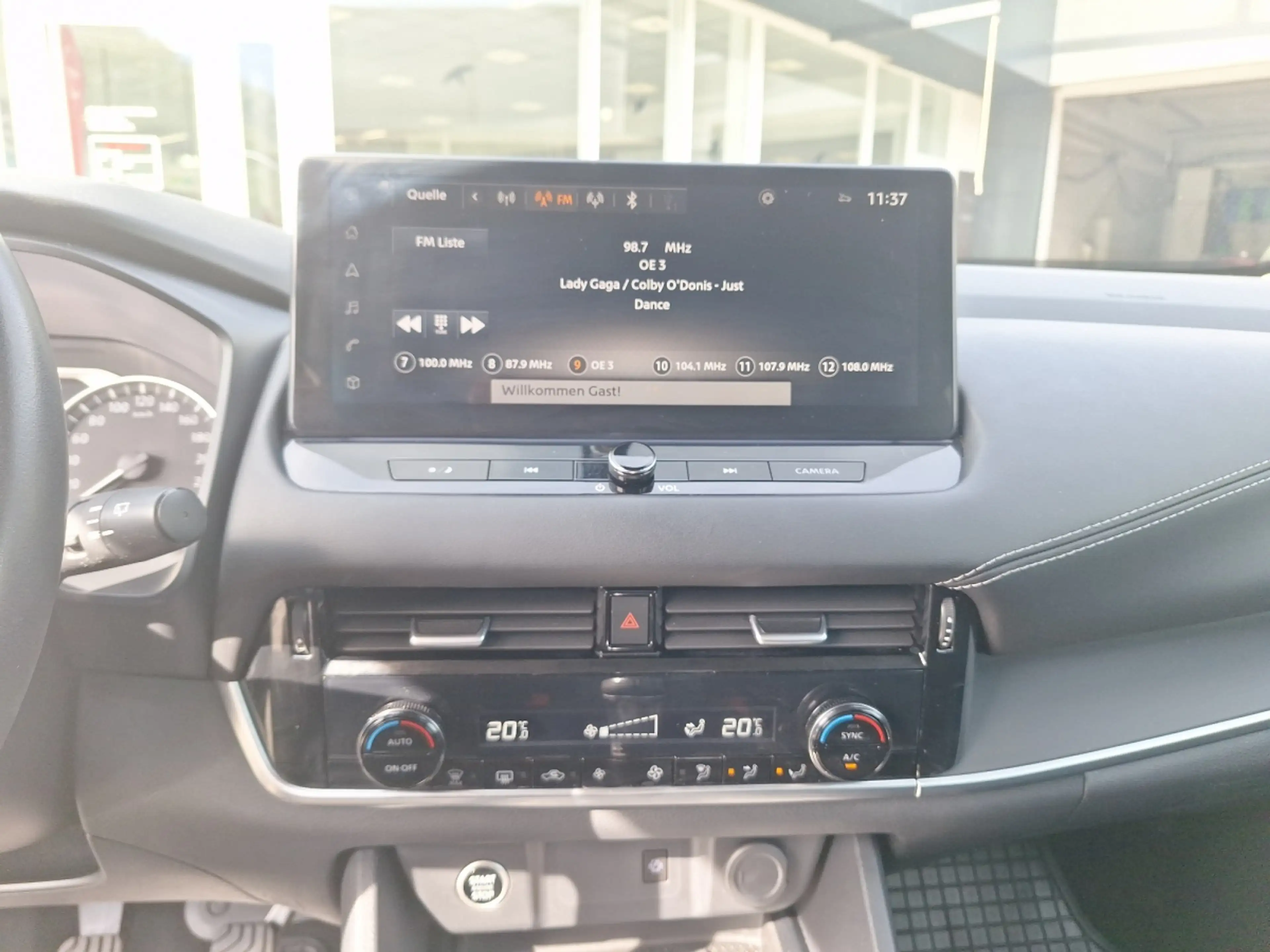 Nissan Qashqai Acenta 1,3 DIG-T MHEV 140PS — photo 10