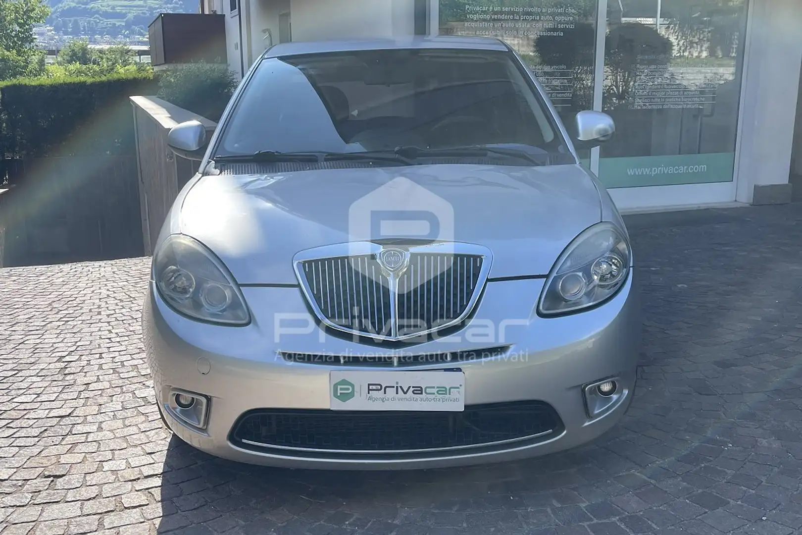 Lancia Ypsilon Ypsilon 1.3 MJT 75 CV Unyca Argento - 2