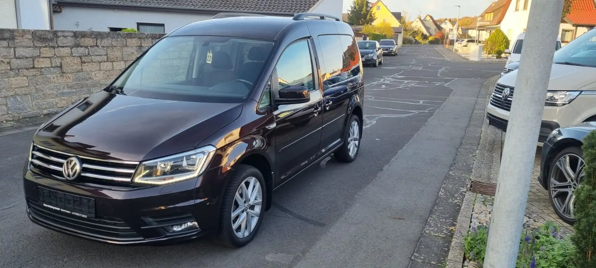 Volkswagen Caddy 1.4 TSI DSG Comfortline Xenon Schwarz - 1