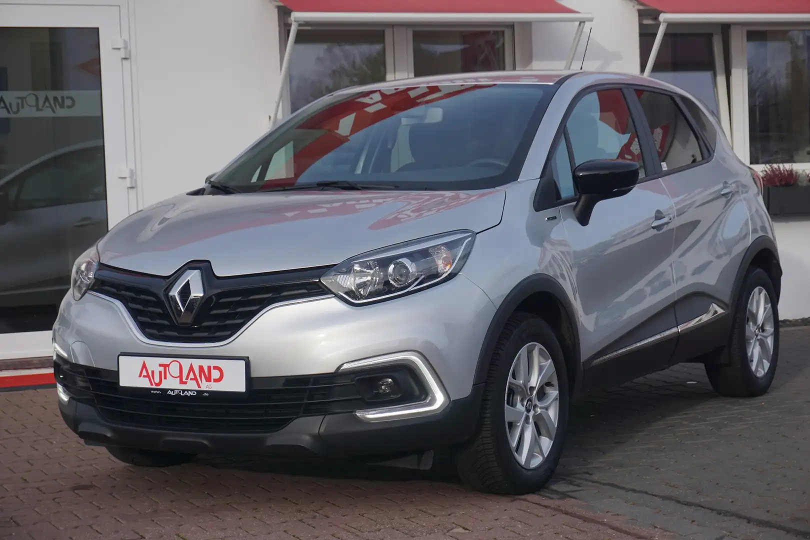 Renault Captur 0.9 TCE Limited Navi Sitzheizung PDC Silber - 2