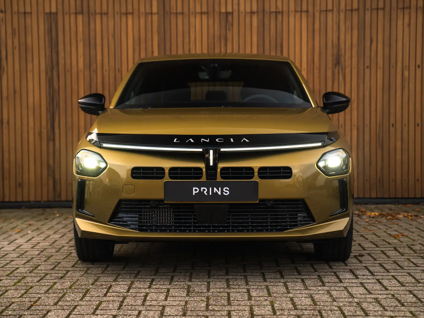 Lancia Ypsilon 1.2 Turbo Hybrid LX 110pk | Camera | Adapt. cruise Gelb - 2