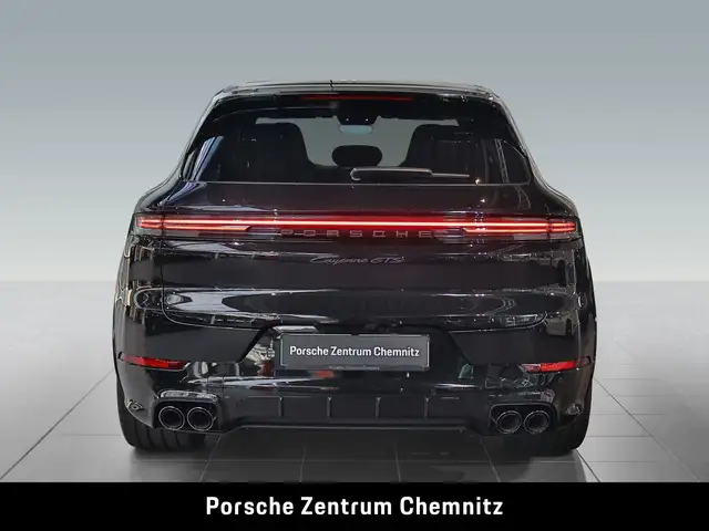 Porsche Cayenne view 5