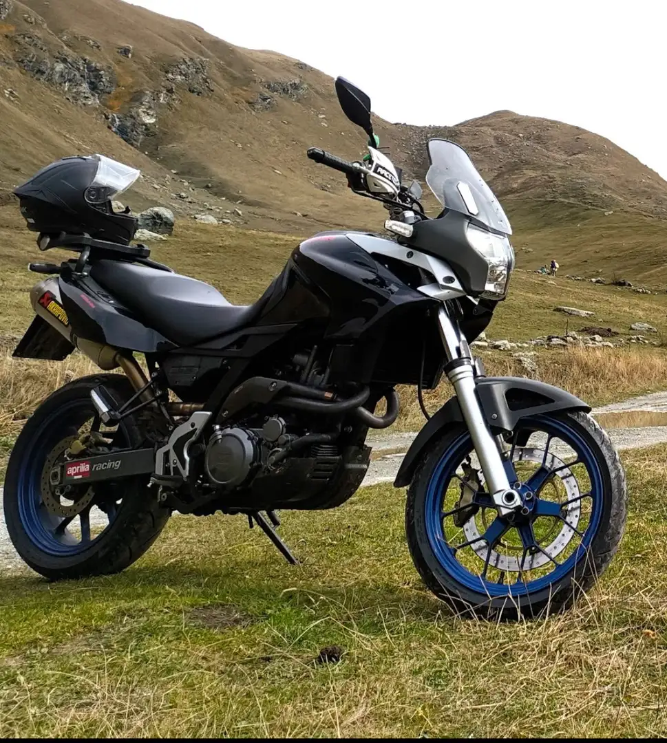 Aprilia Pegaso 650 Strada Fekete - 1