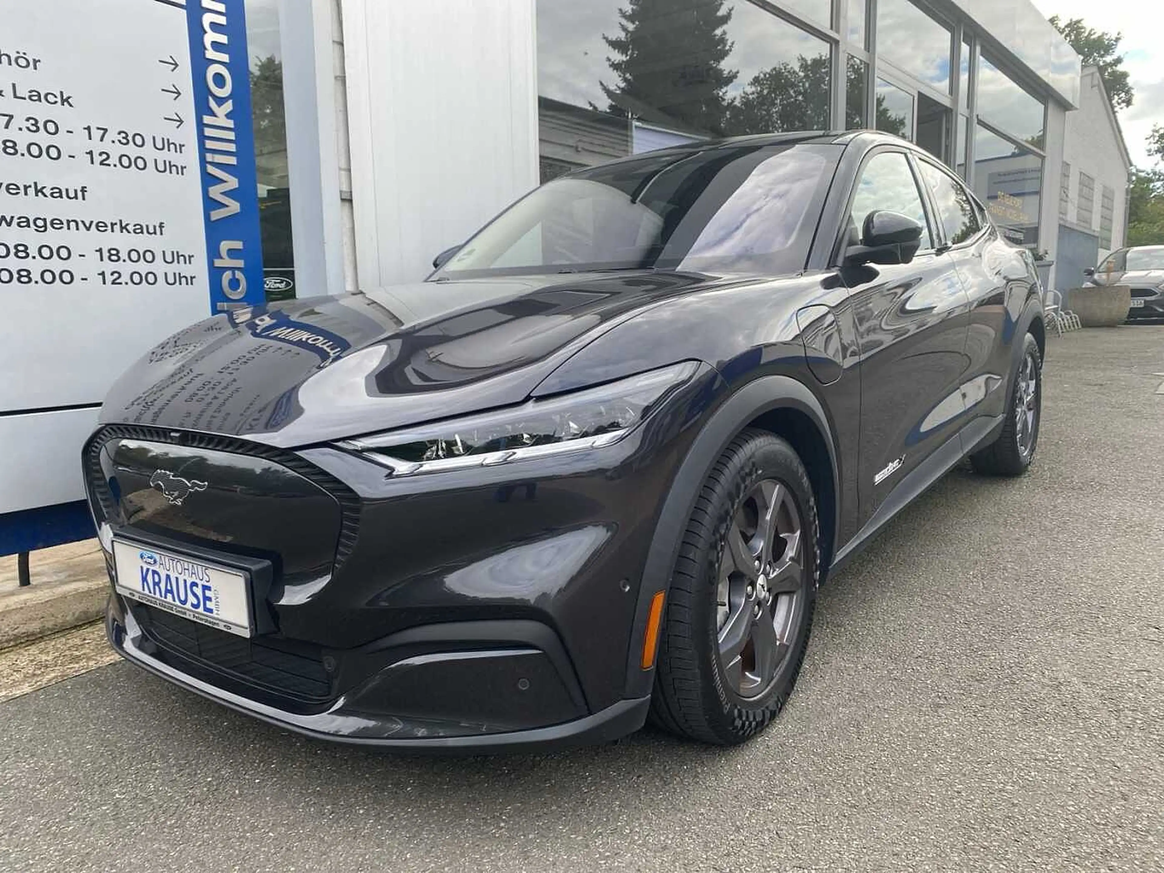Ford Mustang Mach-E MACH-E Extended Range 99KWH Pano 26TKM AHK