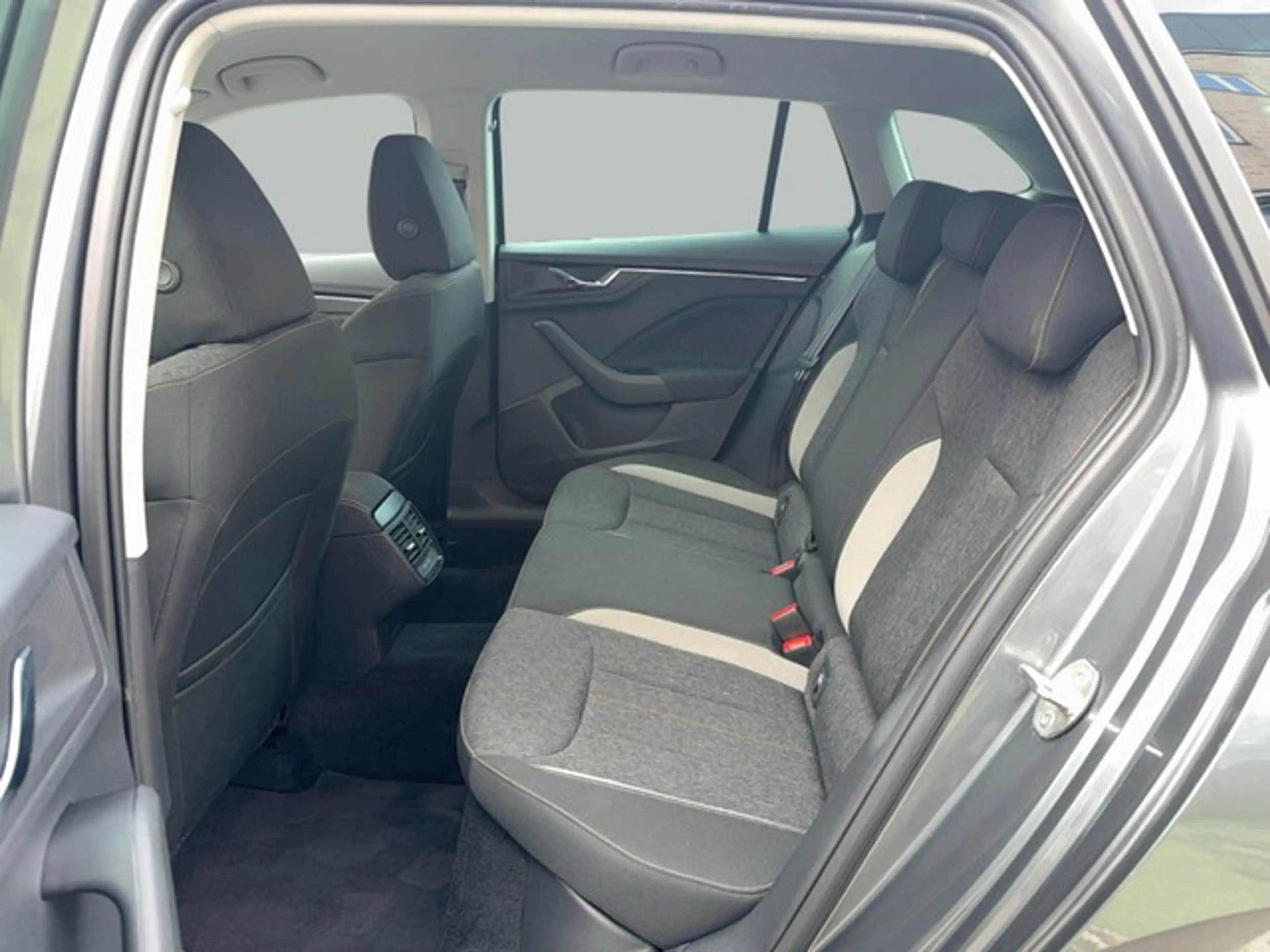 Skoda Scala Style 1.0 TSI LED Klimaautomatik Sitzheizung Ei... — photo 12