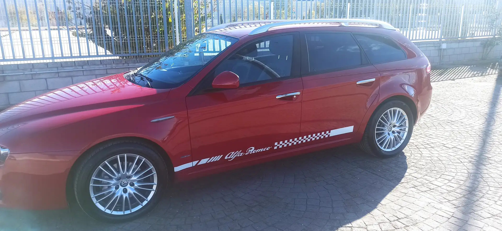 Alfa Romeo 159 159 Sportwagon 2.0JTDM Distinctive Distinctive Rojo - 2