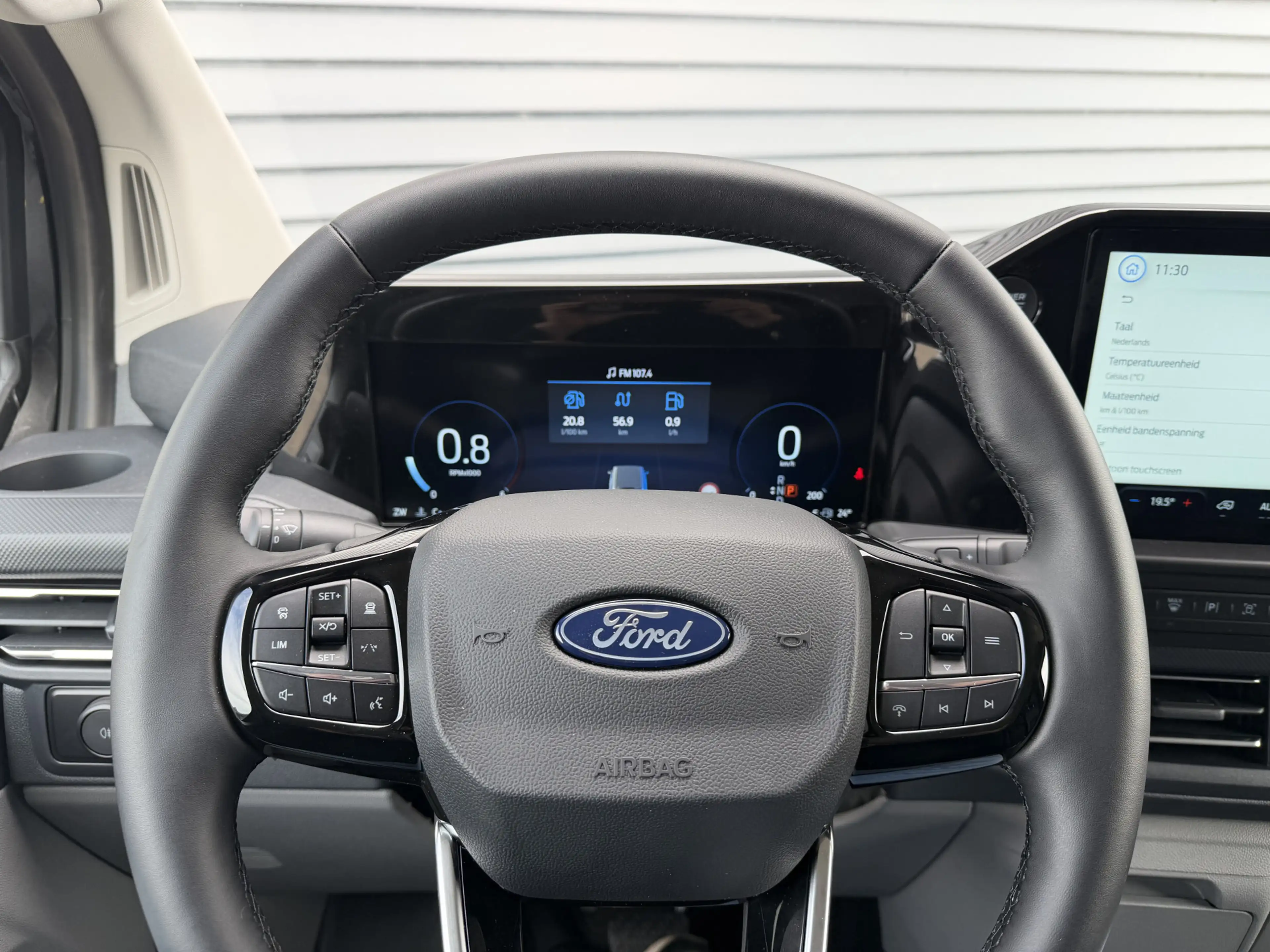 Ford E-Transit Cust. 340 L2H1 Limited 71 kWh NEXT LEVEL 2 x schui — photo 6