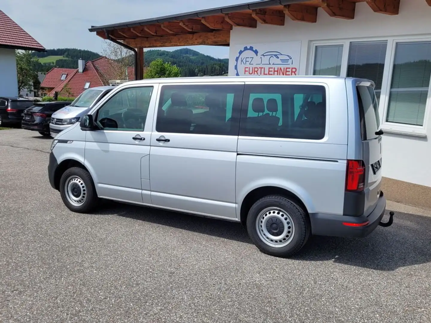Volkswagen T6.1 Kombi TDI 4MOTION Silber - 2