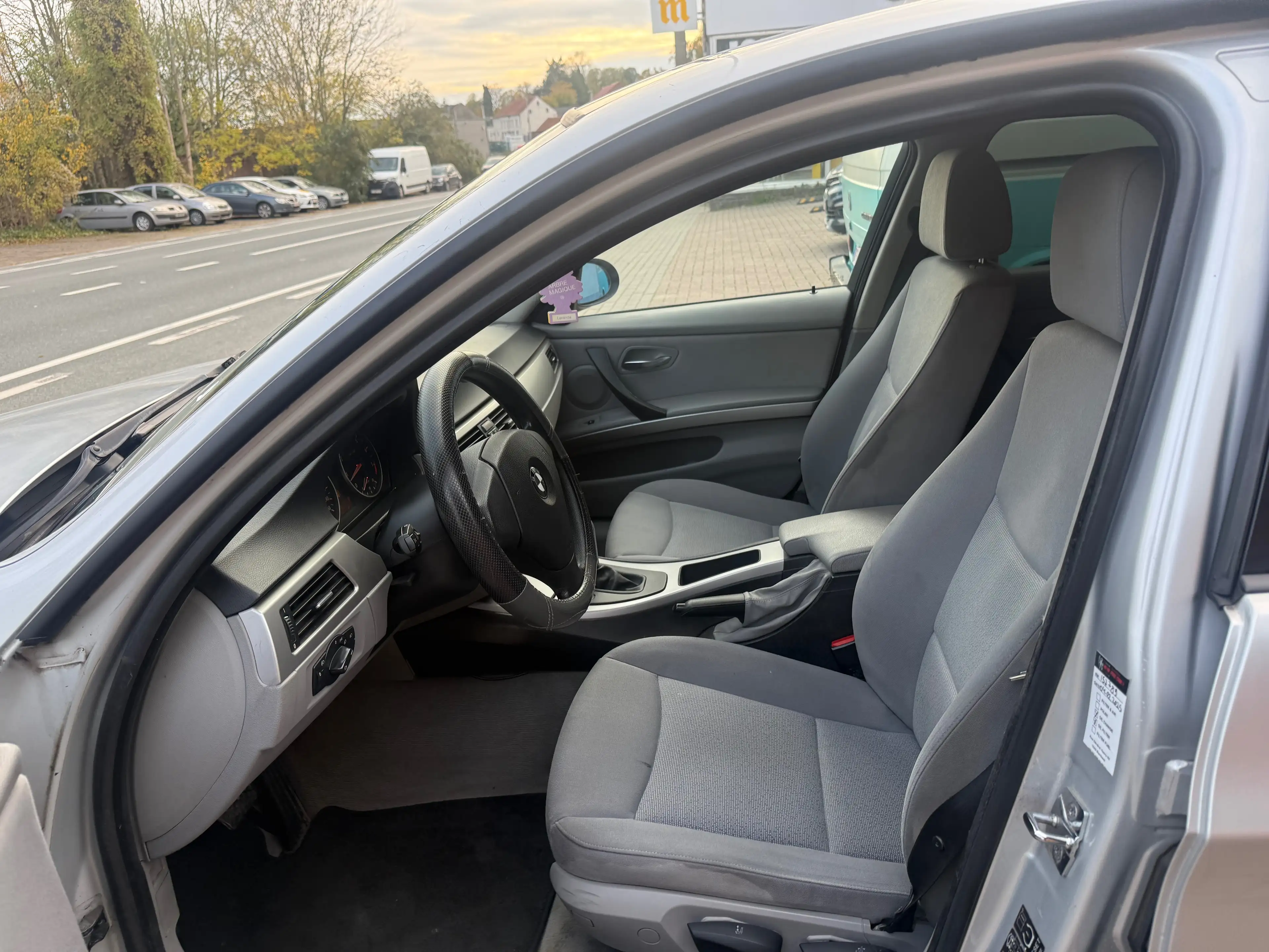 BMW 325 i‼️BOITE AUTO‼️PRETE A IMMATRICULÉ G — photo 8