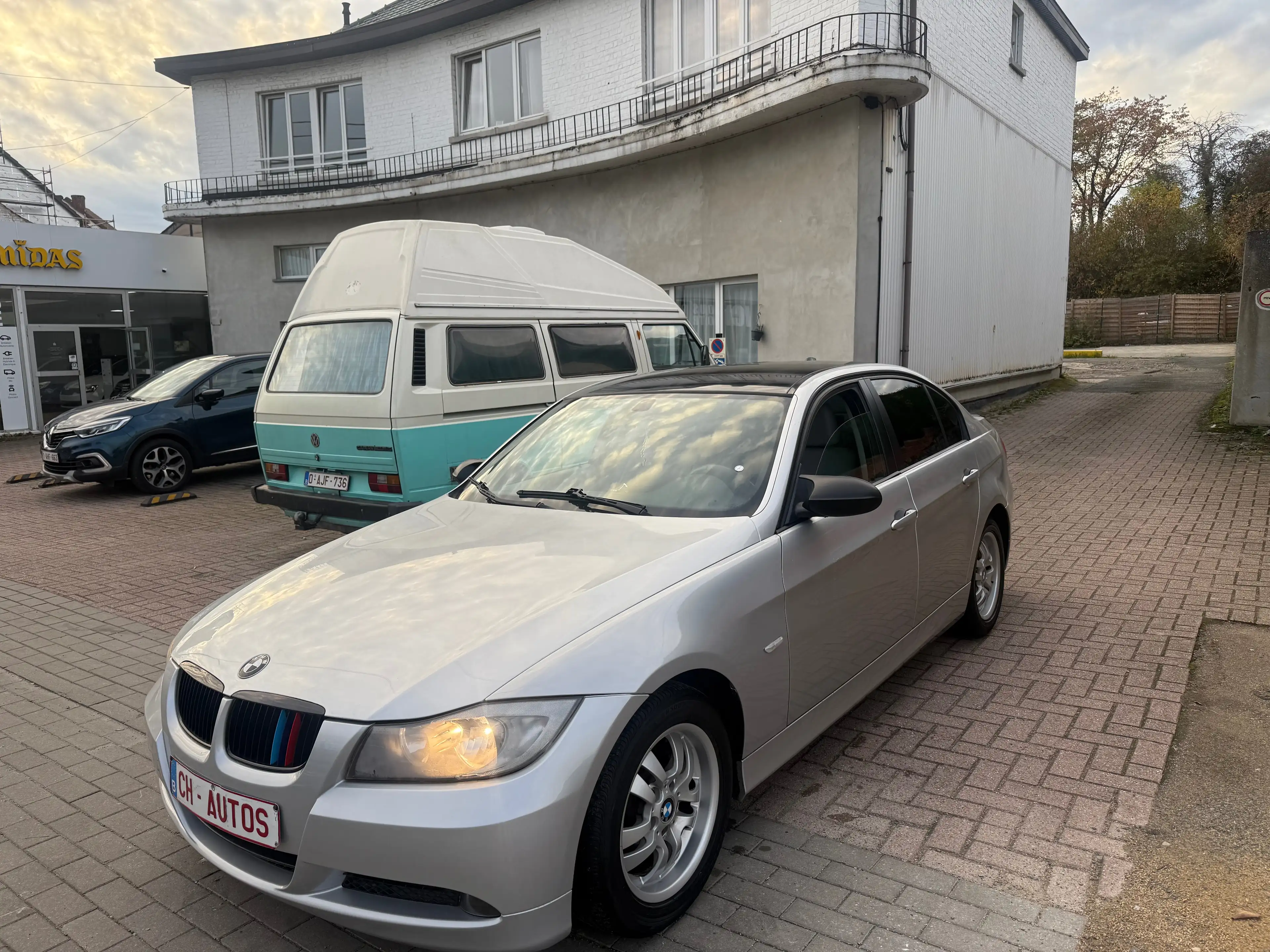 BMW 325 i‼️BOITE AUTO‼️PRETE A IMMATRICULÉ G — photo 3