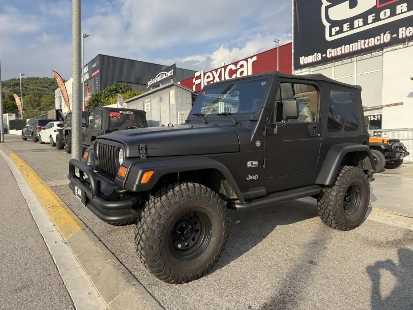 Jeep Wrangler 2.5 Hard Top Negro - 1