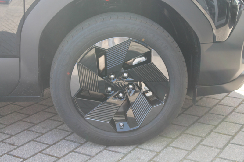 Suzuki Vitara Comfort 61 KWH — photo 4