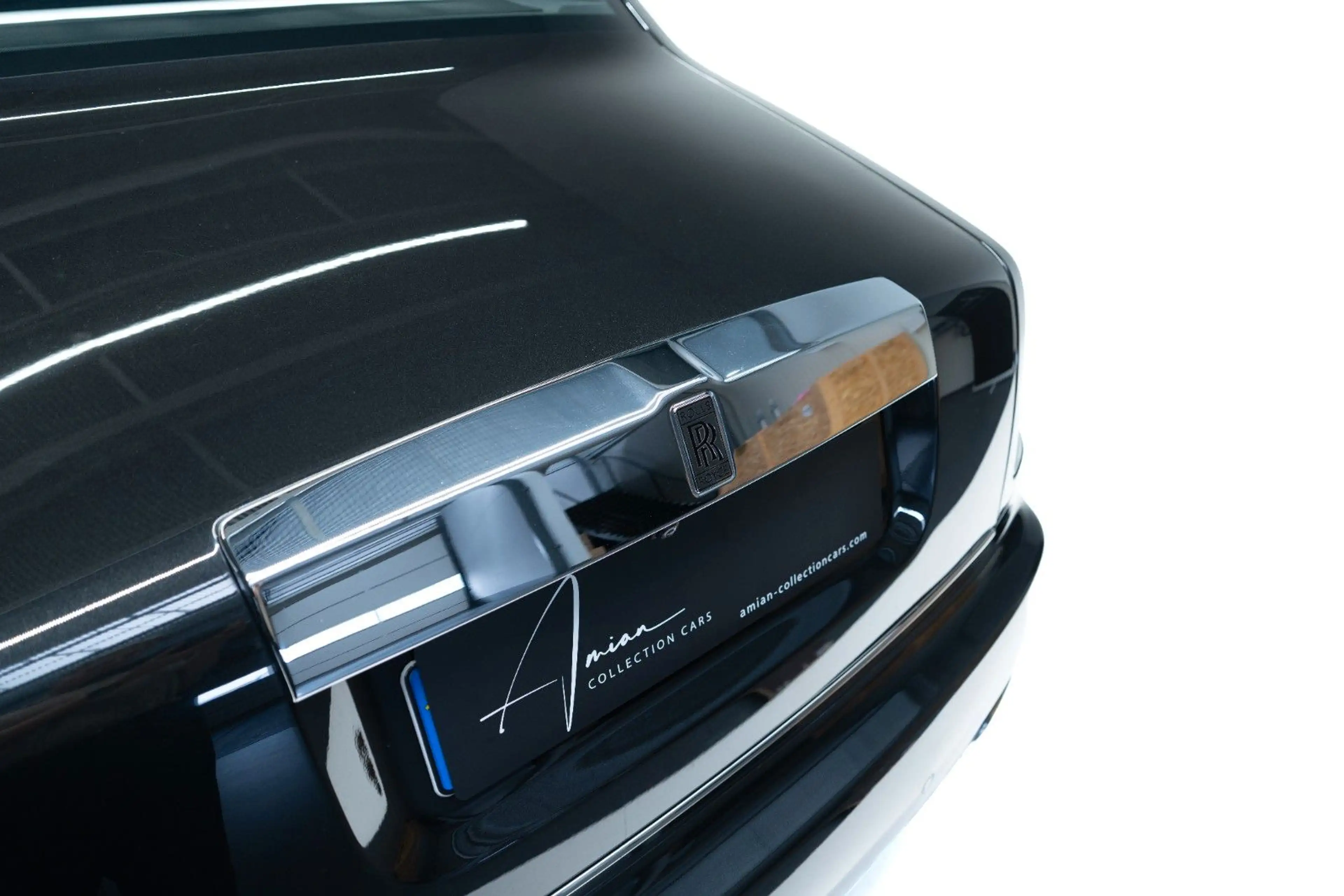 Rolls-Royce Phantom - — photo 9