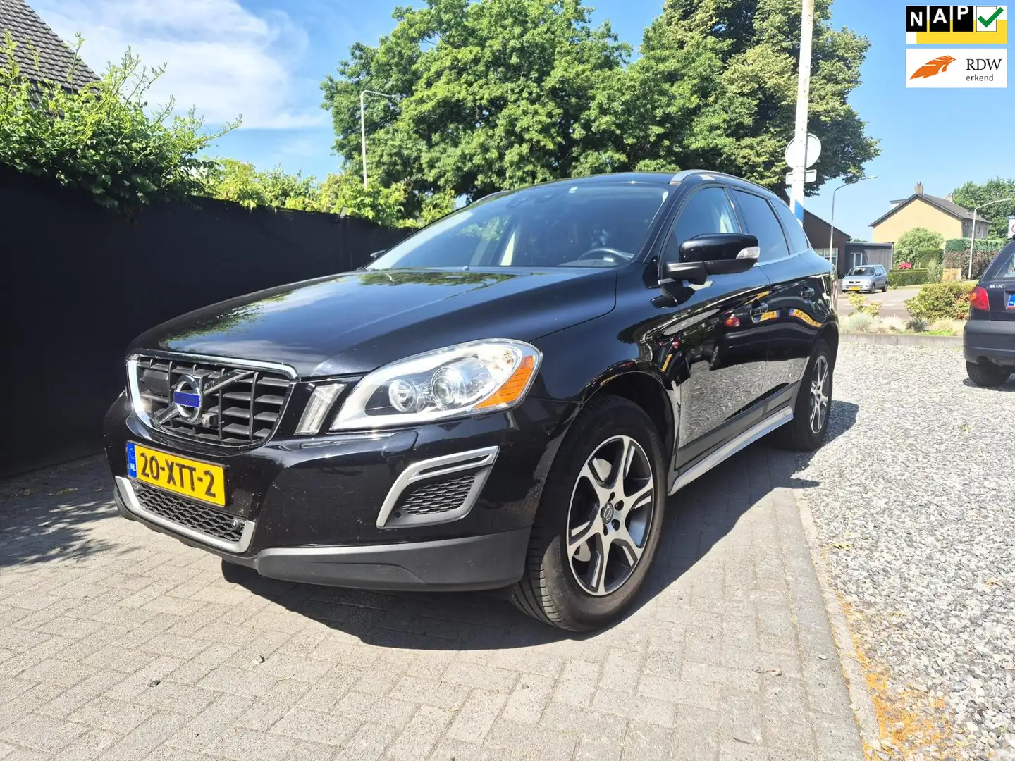 Volvo XC60 2.0 T5 Summum Navi Clima Cruise Leer Panoramadak Nero - 1