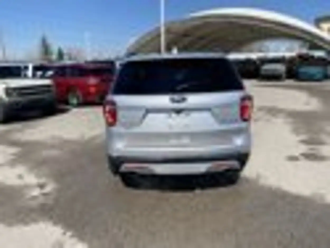 Ford Explorer photo Ford Explorer