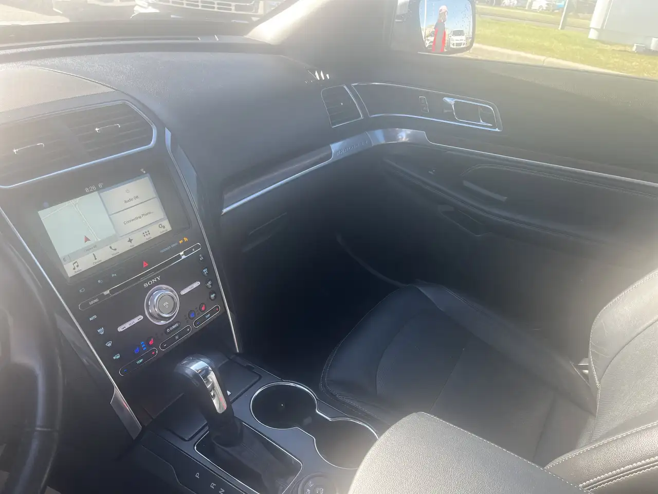 Ford Explorer photo Ford Explorer