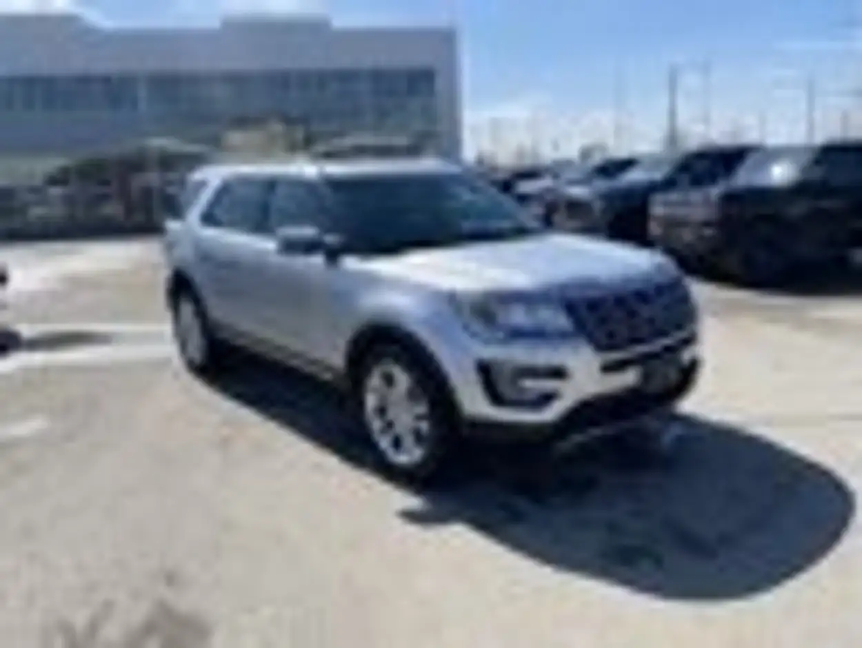 Ford Explorer photo Ford Explorer