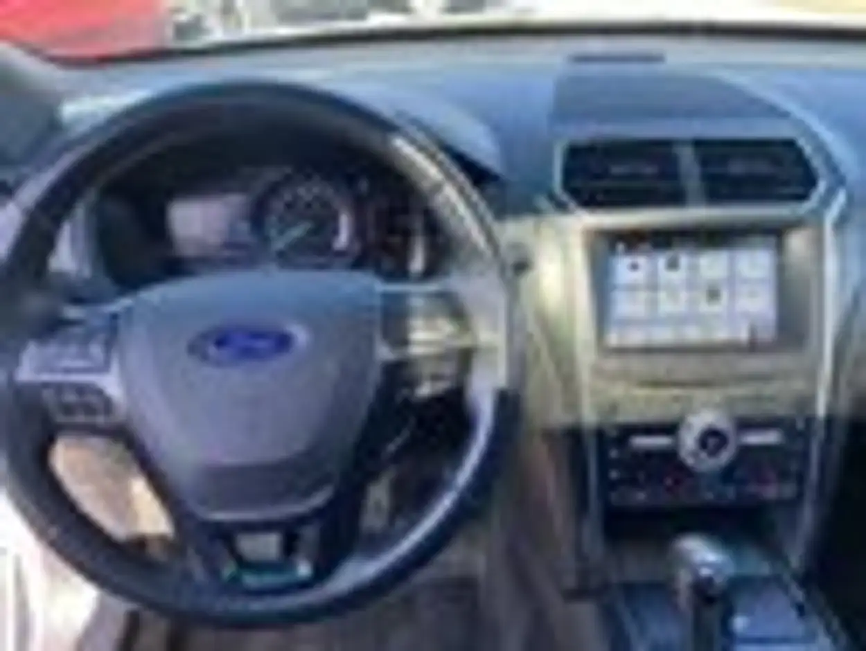 Ford Explorer photo Ford Explorer