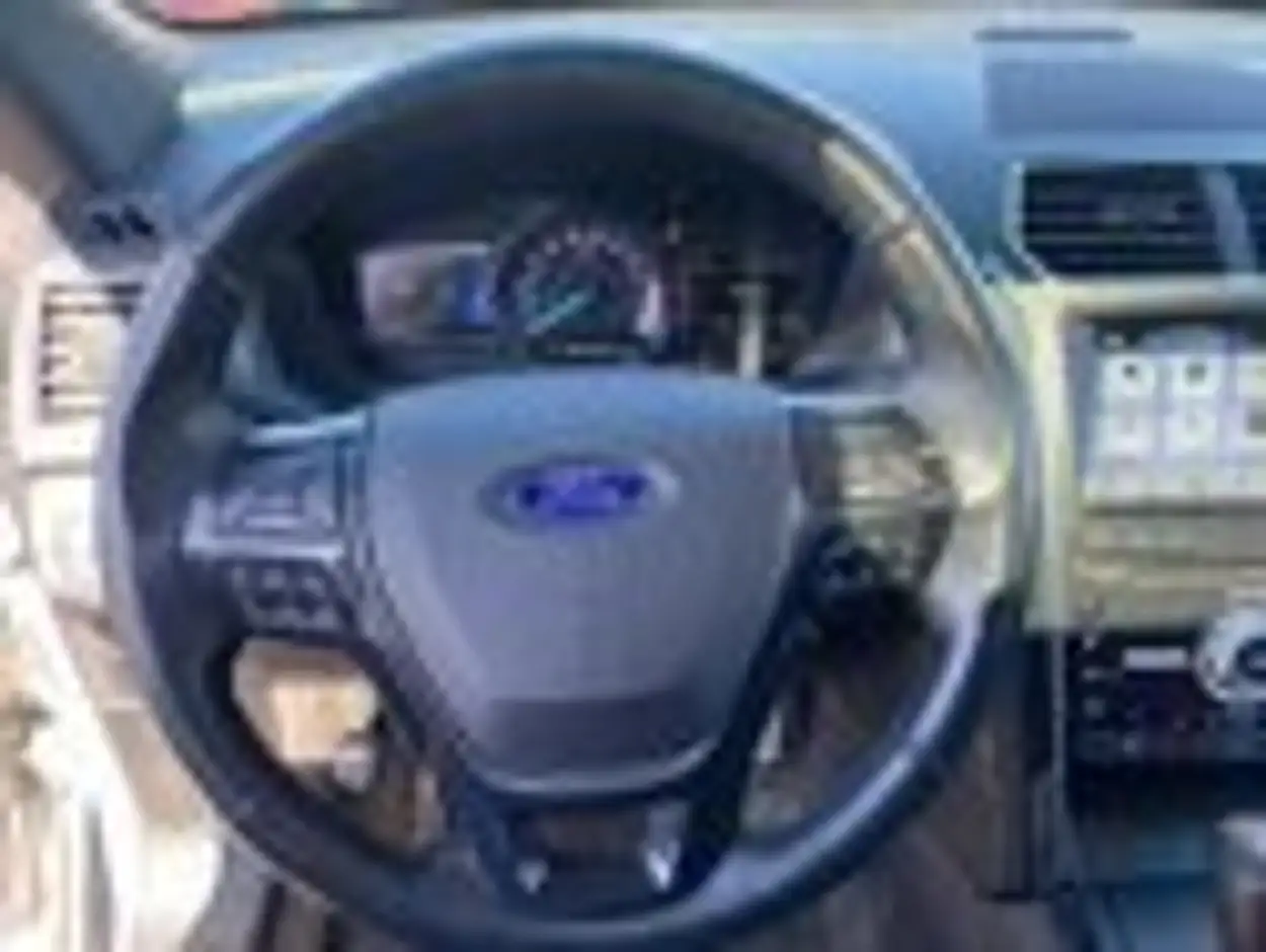Ford Explorer photo Ford Explorer