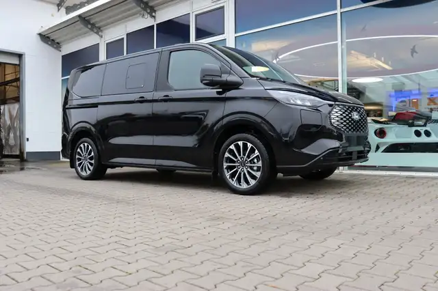 Ford Tourneo Custom Titanium X BEV 340 L1 0,0% FIN  *