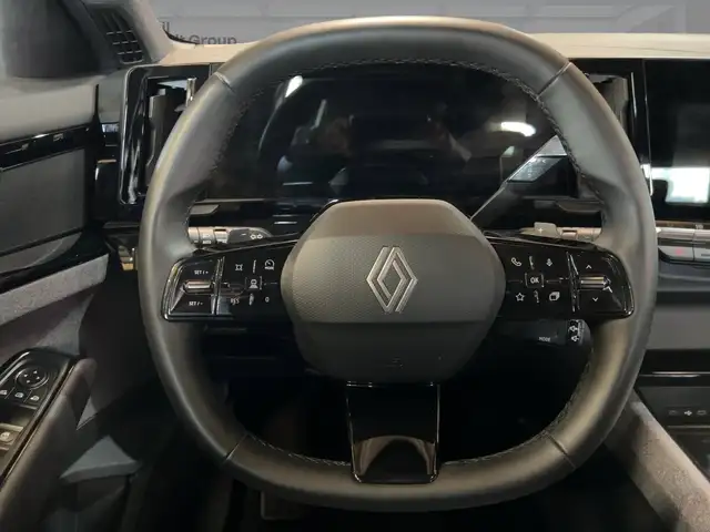 Renault Austral view 11