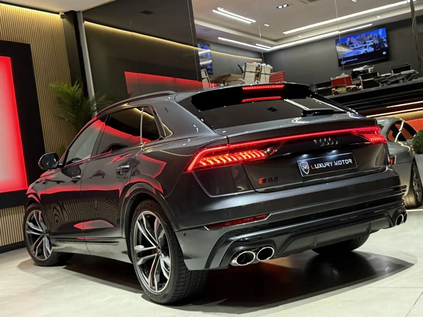 Audi SQ8 TFSI plus quattro tiptronic Gris - 2