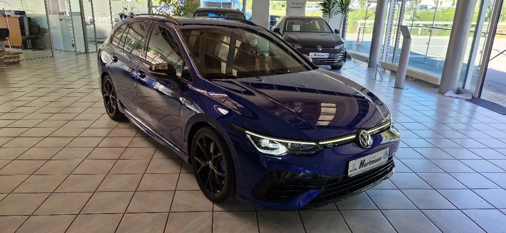Volkswagen Golf Variant R 2,0TSI 4Motion DSG BlackStyle Navi Matrix AHK Sitzh Blau - 2
