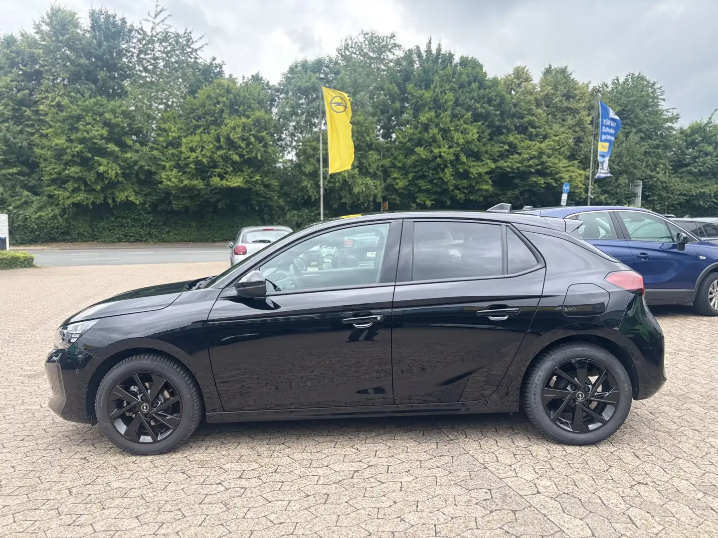 Opel Corsa 1.2 GS NAVI/PDC V+H+CAM/KlimaAT/Keyless Schwarz - 2