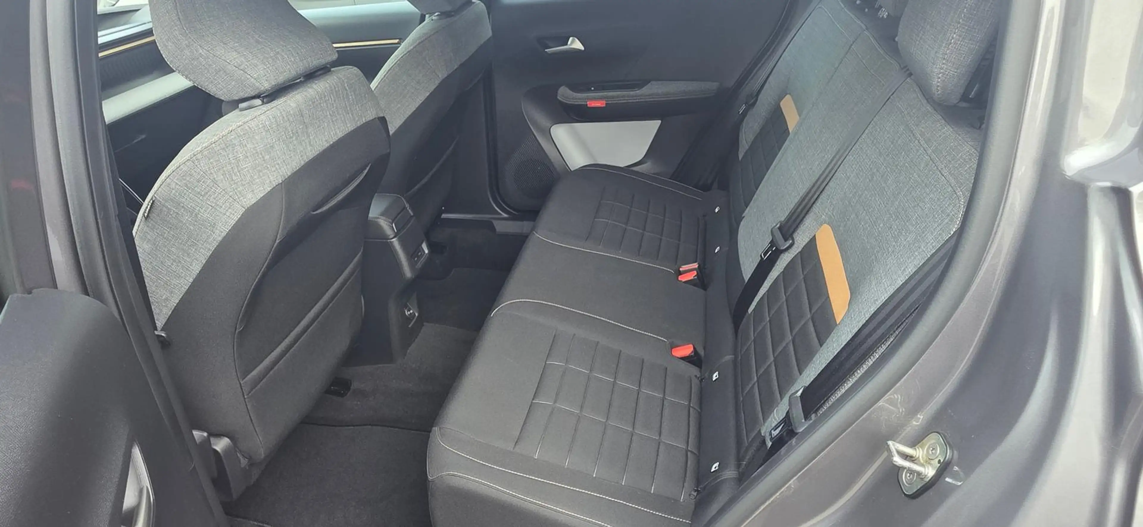 Citroen C3 Aircross Hybrid 145 Plus AppConn*RFK*FLA — photo 10
