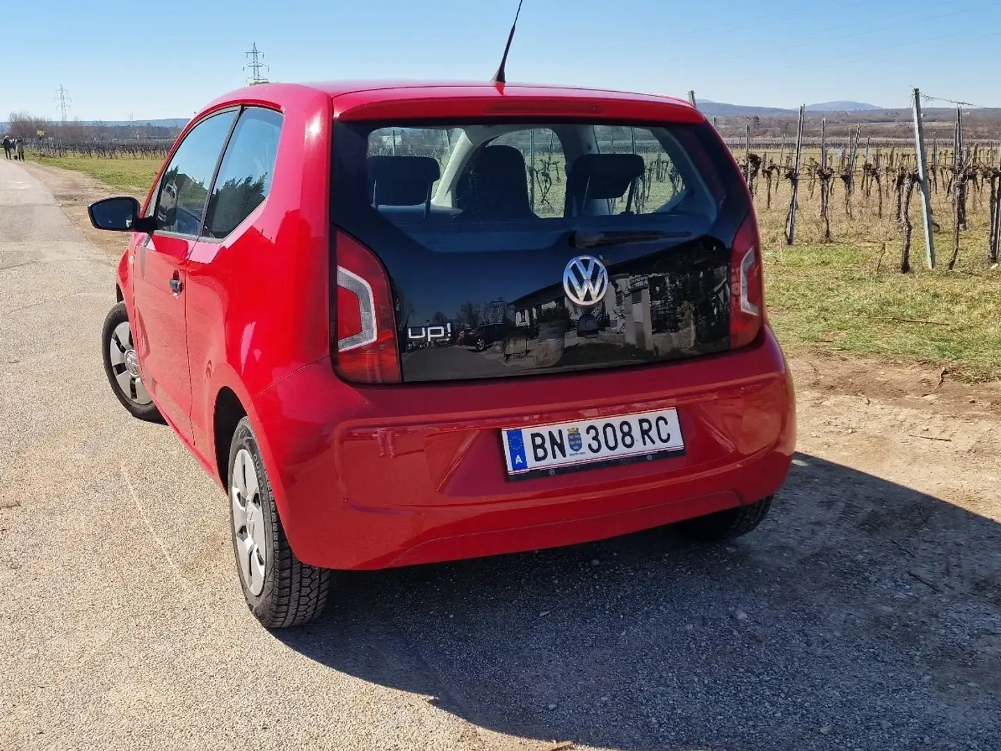 Volkswagen up! BlueMotion Technology move - 2