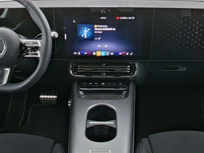 Mercedes-Benz CLA 250 250+ AMG Line — photo 4