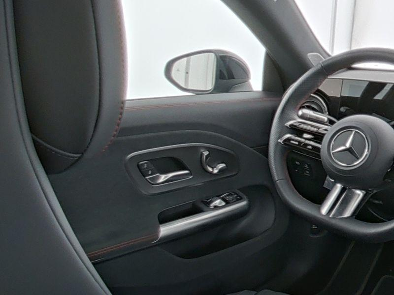 Mercedes-Benz CLA 250 250+ AMG Line — photo 8
