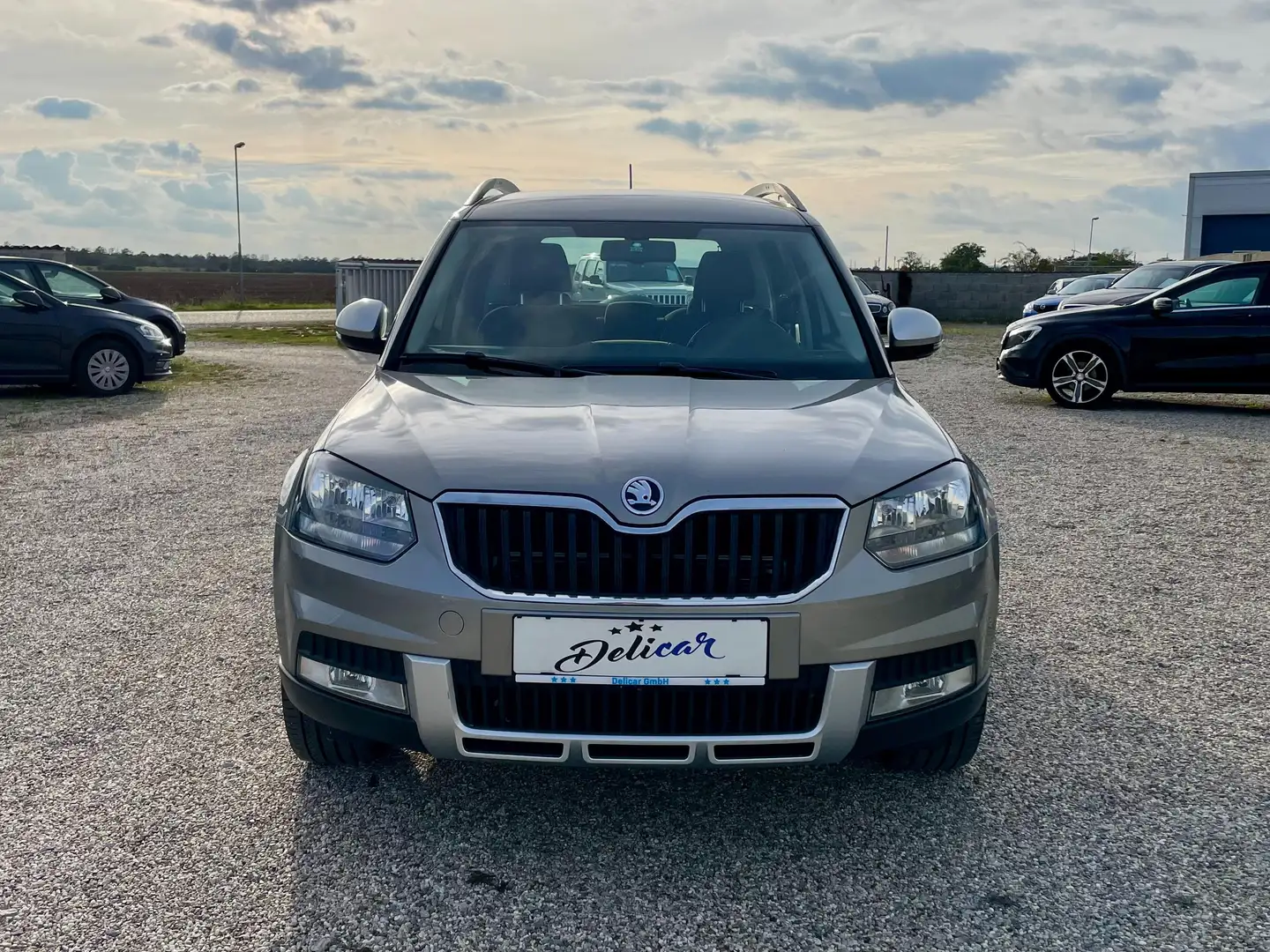 Skoda Yeti Elegance Outdoor 4x4 ERSTBESITZ ARBÖ Pickerl - 2