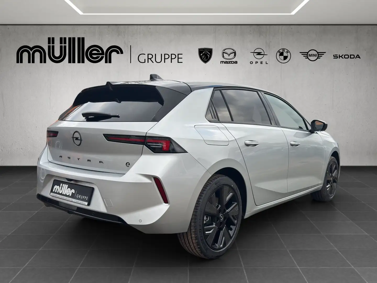 Opel Astra Electric GS Grau - 2