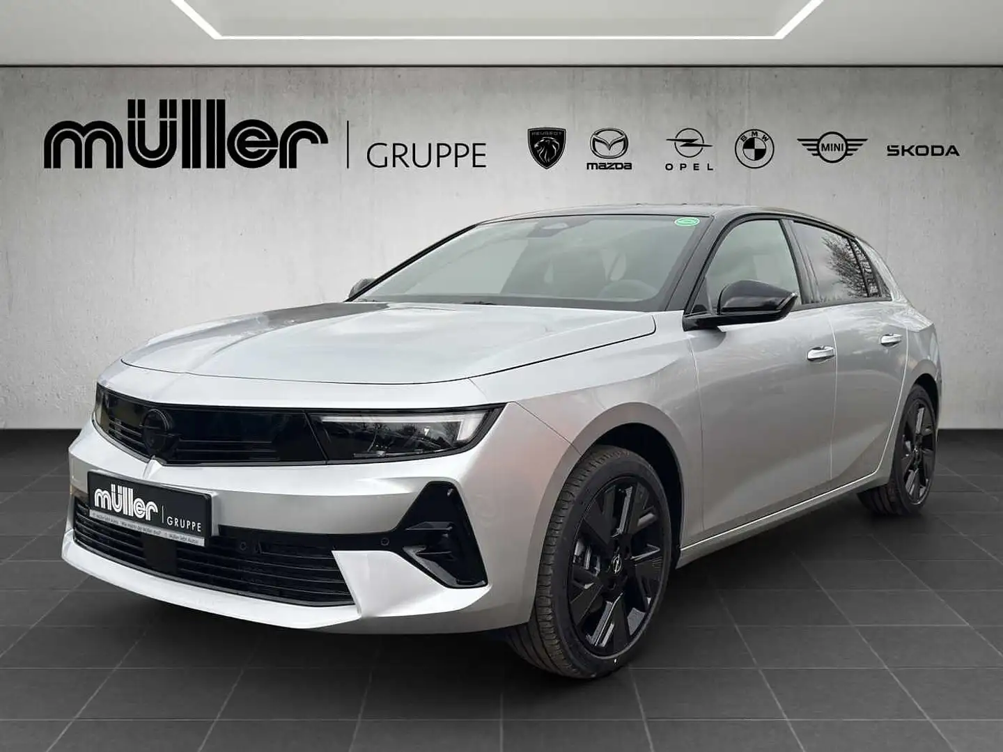 Opel Astra Electric GS Silber - 1