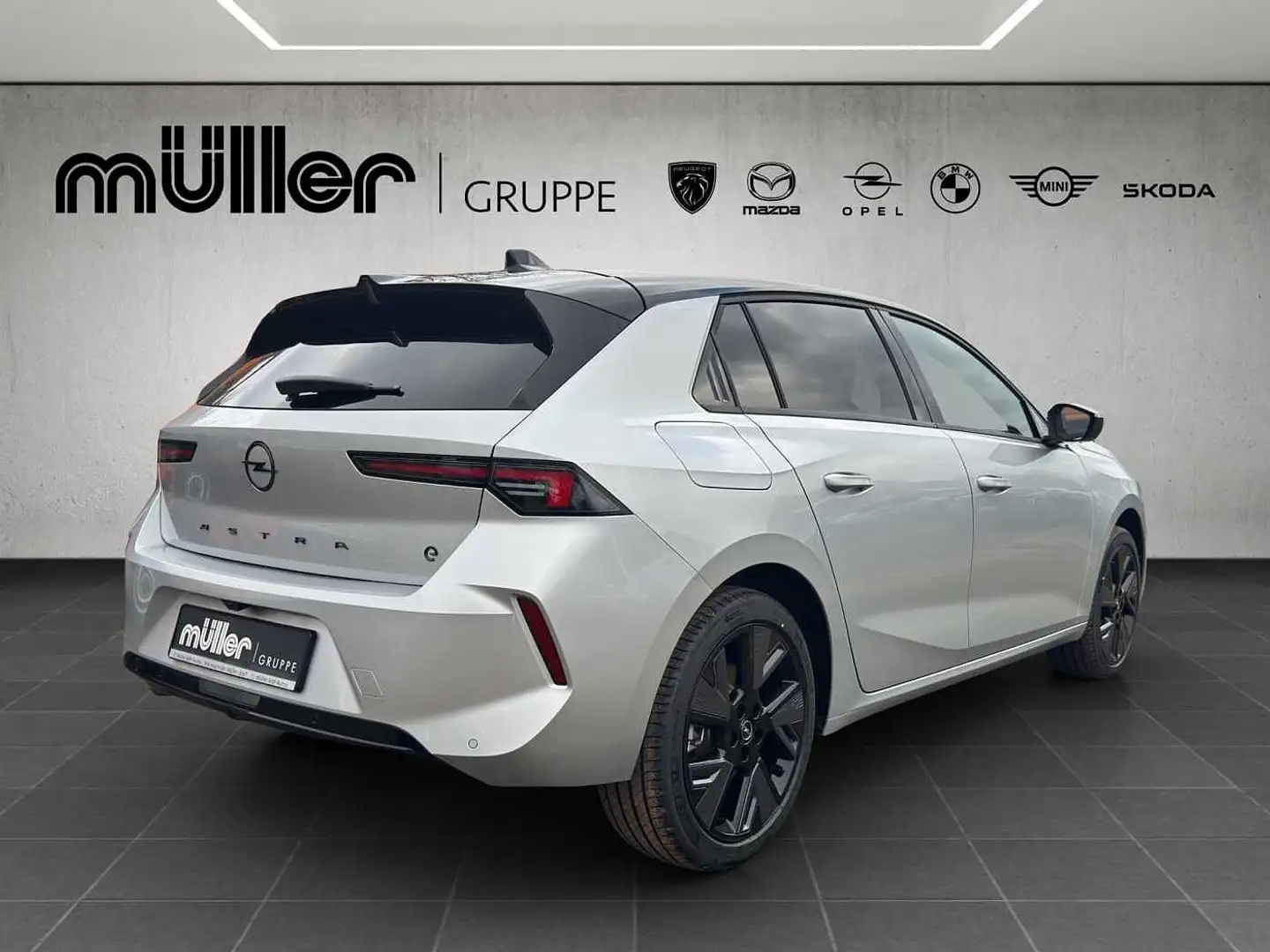 Opel Astra Electric GS Silber - 2