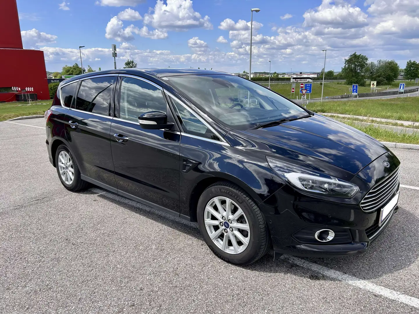 Ford S-Max S-MAX Titanium 2.0 TDCi Auto-Start/Stop Titanium Schwarz - 1