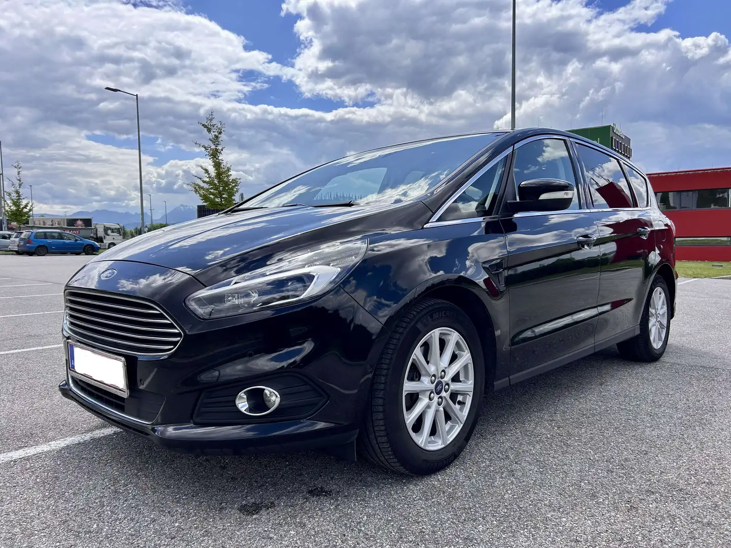 Ford S-Max S-MAX Titanium 2.0 TDCi Auto-Start/Stop Titanium Schwarz - 2