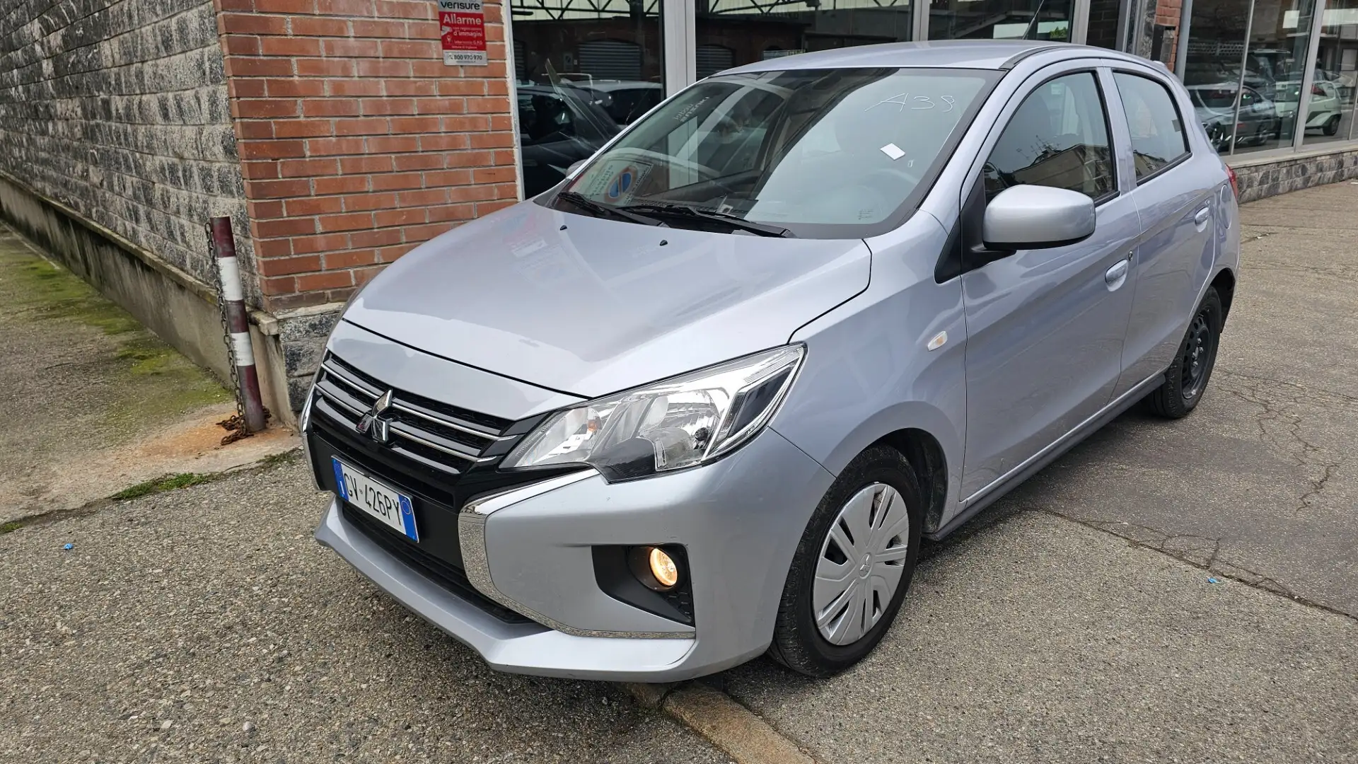 Mitsubishi Space Star Space Star 1.2 Invite Iva Grau - 1