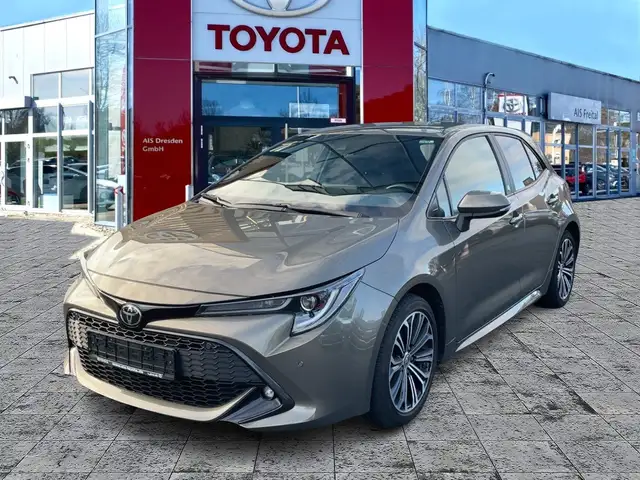 Toyota Corolla 1.2T Team D ACC+LED+SHZ+2xKlima+Kam.+LM