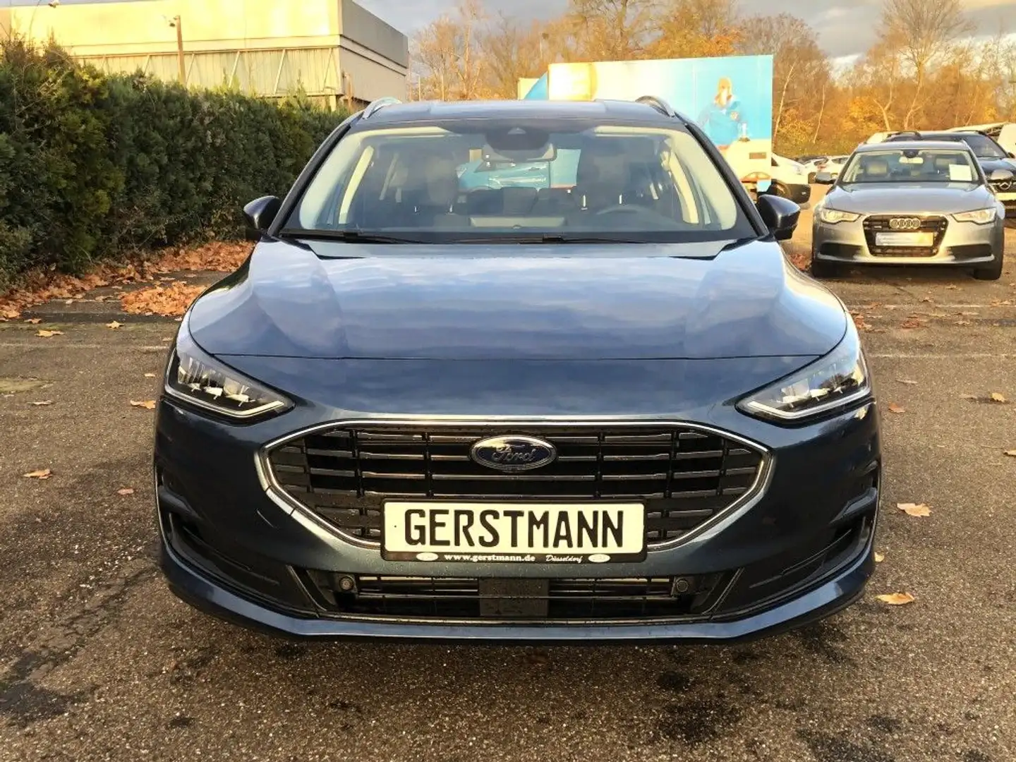 Ford Focus Turnier 1.0 EcoBoost Hybrid Aut. TITANIUM EDITION Blau - 2